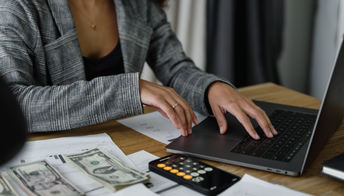 What is a Salary in Lieu